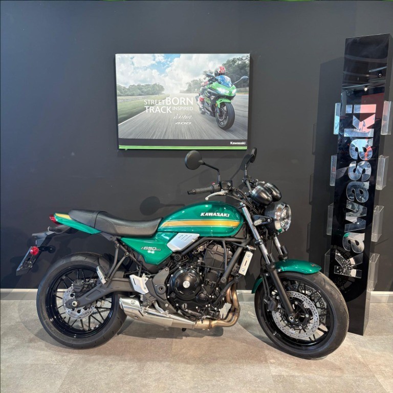 KAWASAKI Z 650 RS 
