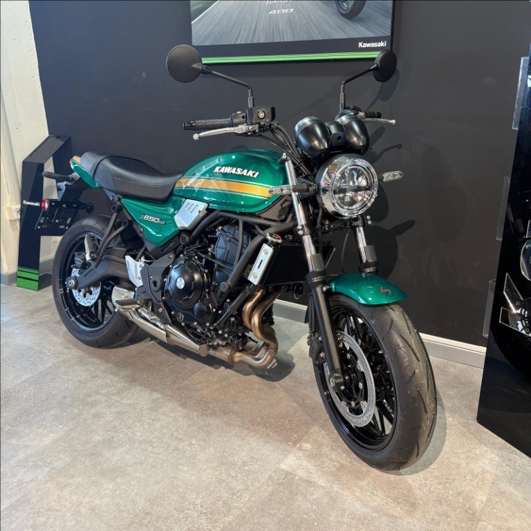 KAWASAKI Z 650 RS 