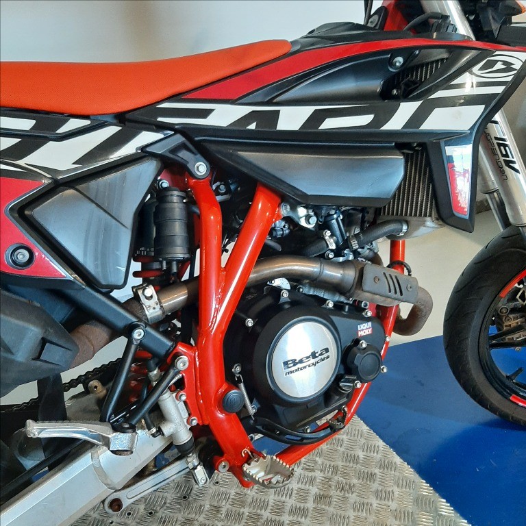 BETAMOTOR RR 125 4T Motard R