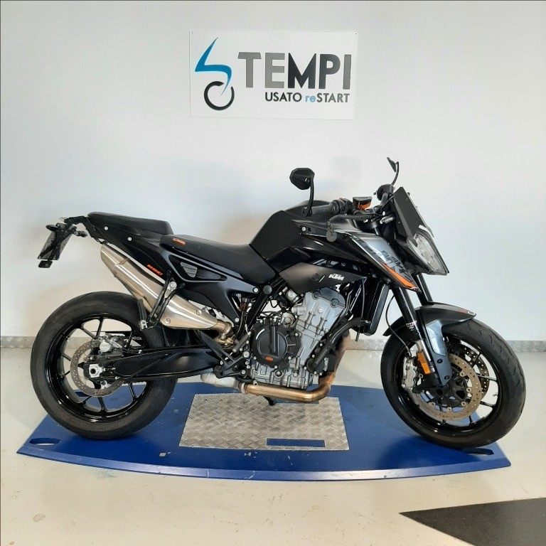 KTM 890 Duke 