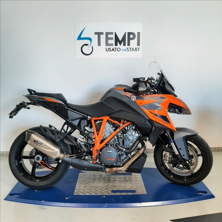 KTM 1290 Super Duke GT